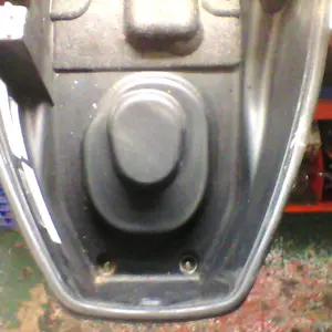 Foto de Porta-casco Sym JOYMAX 300I referencia 305-21-31837 foto 3