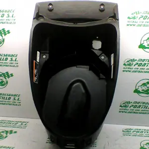 Foto de Porta-casco Honda SH 300 I referencia 364-23-46046 foto 7