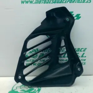 Foto de Protector de radiador Yamaha N MAX 125 referencia 394-23-46373 foto 1