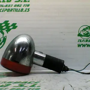 Foto de Intermitente trasero derecho Kymco VENOX 250 referencia 109-22-44515 foto 11