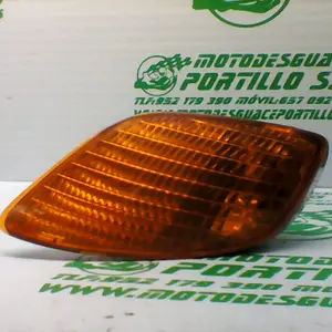 Foto de Intermitente delantero izquierdo Piaggio ZIP Aire 2T 2 50 referencia 88-20-38003 foto 33