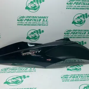 Foto de Carcasa lateral trasera derecha Yamaha TRICITY 125I referencia 307-21-35542 foto 2