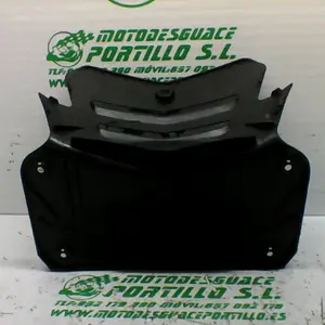 Foto de Tapa batería Peugeot tweet 125 referencia 419-22-40536 foto 8