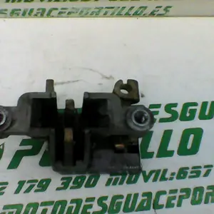 Foto de Cerradura del asiento PIONNER XF-125T-10K referencia 1-19-20380 foto 4