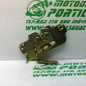 Foto de Cerradura del asiento Peugeot TWEET 125 15-18 referencia 8-24-47011 foto 17
