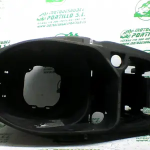 Foto de Porta-casco Piaggio NRG Power 50 referencia 314-20-30525 foto 5