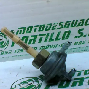 Foto de Grifo gasolina Sym FIDDLE 125-09 referencia 73-19-23881 foto 4