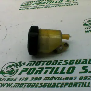 Foto de Depósito del líquido de frenos Honda CB 450 DX referencia 277-18-18549 foto 3