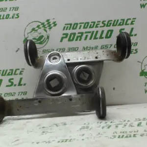 Foto de Soporte de faro Suzuki GN 250 referencia 192-17-33170 foto 7