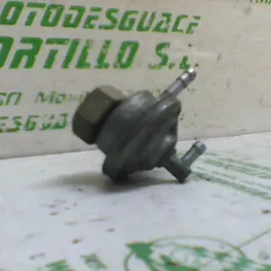 Foto de Grifo gasolina Peugeot Tweet 50 4T referencia 164-23-45623 foto 4