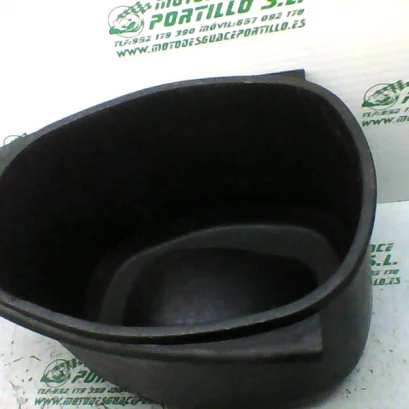 Foto de Porta-casco Vespa Lx50 4T referencia 336-19-24464