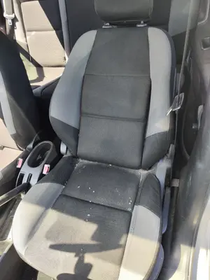 Foto de ASIENTO DELANTERO IZQUIERDO PEUGEOT 207 1.4 (73 CV / 54 KW) foto 2