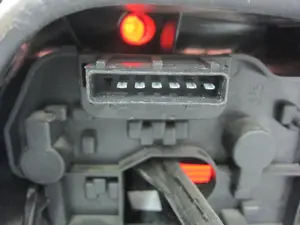 Foto de PILOTO TRASERO IZQUIERDO CITROEN XSARA BERLINA 2.0 HDi CAT (RHY / DW10TD) (90 CV / 66 KW) referencia 2534G foto 3