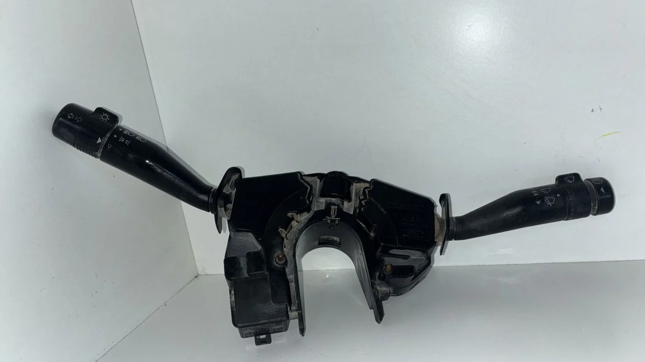 Foto de MANDO MULTIFUNCION FORD ESCORT BERL./TURNIER referencia 95AG11K665