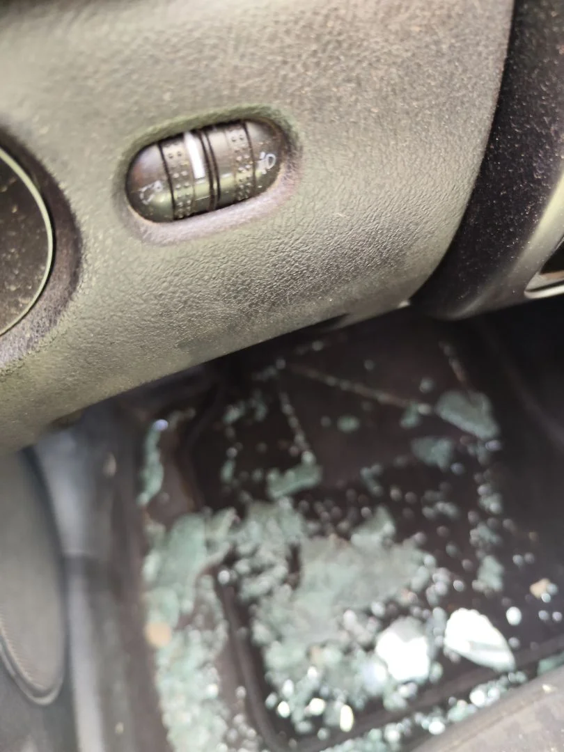 Foto de INTERRUPTOR VOLKSWAGEN PASSAT BERLINA (3B3) 1.9 TDI (131 CV / 96 KW)