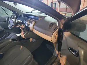 Foto de SALPICADERO RENAULT SCENIC II (JM) 1.9 dCi Diesel (120 CV / 88 KW) referencia 8200494115 foto 2