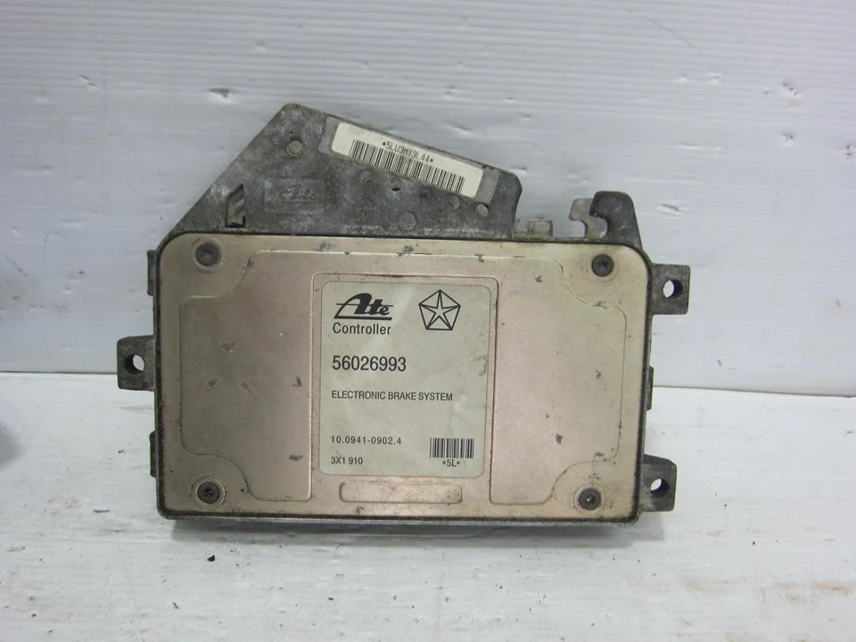 Foto de CENTRALITA ABS CHRYSLER JEEP GR.CHEROKEE (ZJ)/(Z) 5.2 V8 CAT (211 CV / 155 KW) referencia 56026993
