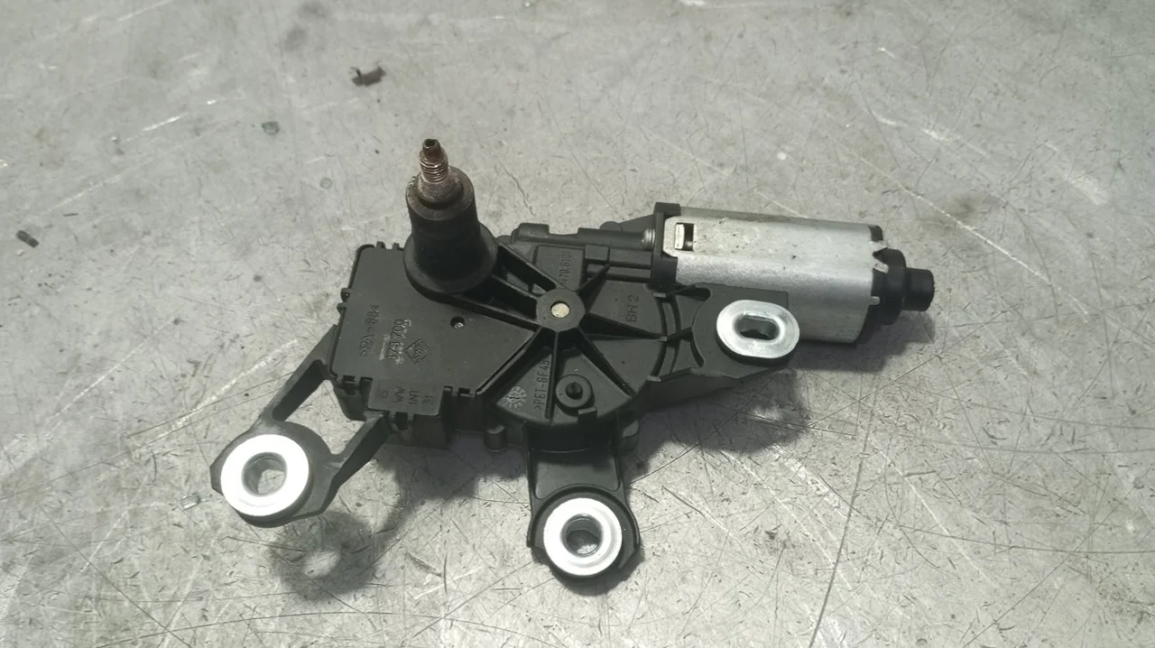 Foto de MOTOR LIMPIA TRASERO AUDI A4 AVANT (8E) 3.0 V6 24V TDI (233 CV / 171 KW) referencia 8E955711E