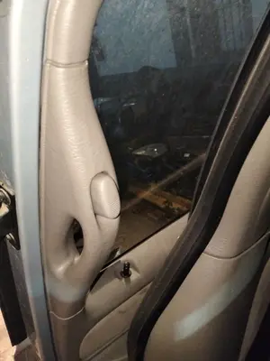 Foto de MANETA INTERIOR TRASERA DERECHA CHRYSLER VOYAGER (RG)