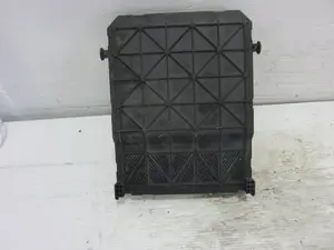 Foto de CAJA RELES / FUSIBLES CITROEN C3 1.4 HDi (68 CV / 50 KW) referencia 9652474480 foto 8
