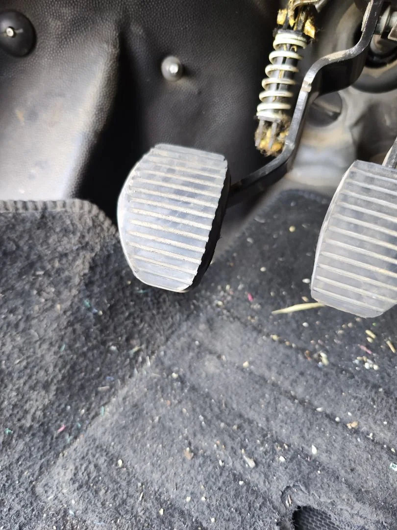 Foto de PEDAL EMBRAGUE CITROEN BERLINGO FURGÓN 1.6 Blue-HDI FAP (99 CV / 73 KW)