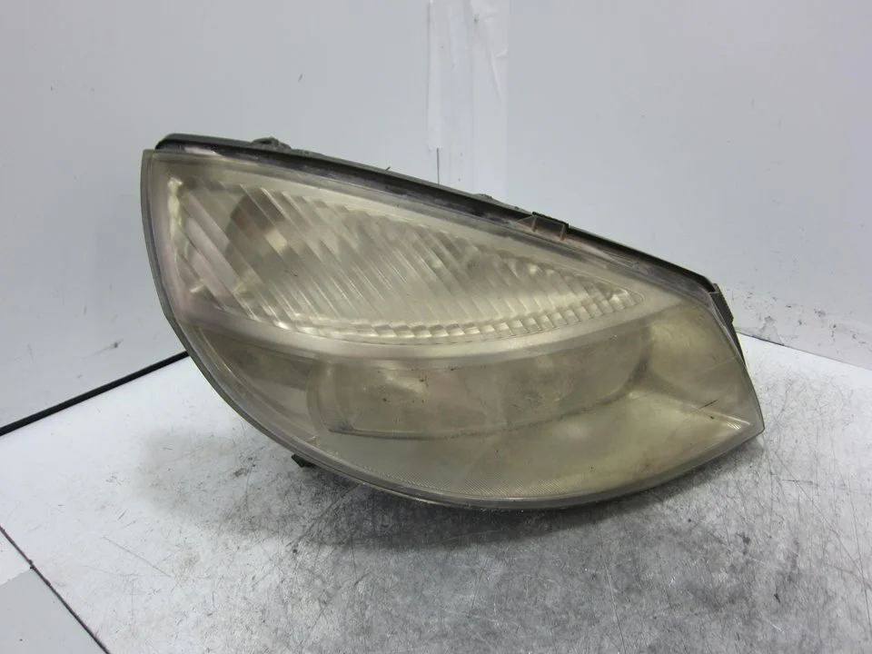 Foto de FARO DERECHO RENAULT MEGANE II COUPE/CABRIO 1.5 dCi Diesel (106 CV / 78 KW) referencia 15810400