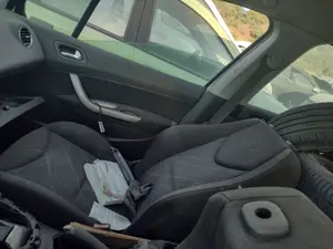 Foto de CINTURON SEGURIDAD DELANTERO DERECHO PEUGEOT 308 1.6 16V HDi FAP (92 CV / 68 KW) referencia 8976S2