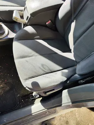 Foto de ASIENTO DELANTERO IZQUIERDO RENAULT MEGANE II BERLINA 5P 1.5 dCi Diesel (101 CV / 74 KW)