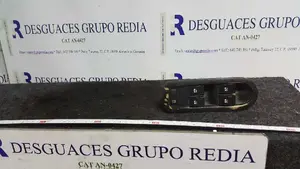 Foto de MANDO ELEVALUNAS DELANTERO IZQUIERDO RENAULT MEGANE II BERLINA 5P referencia 025330
