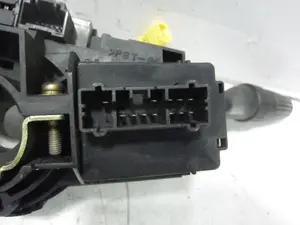 Foto de MANDO MULTIFUNCION HONDA CIVIC BERLINA 3 PUERTAS (EP) referencia PBTG30 foto 13