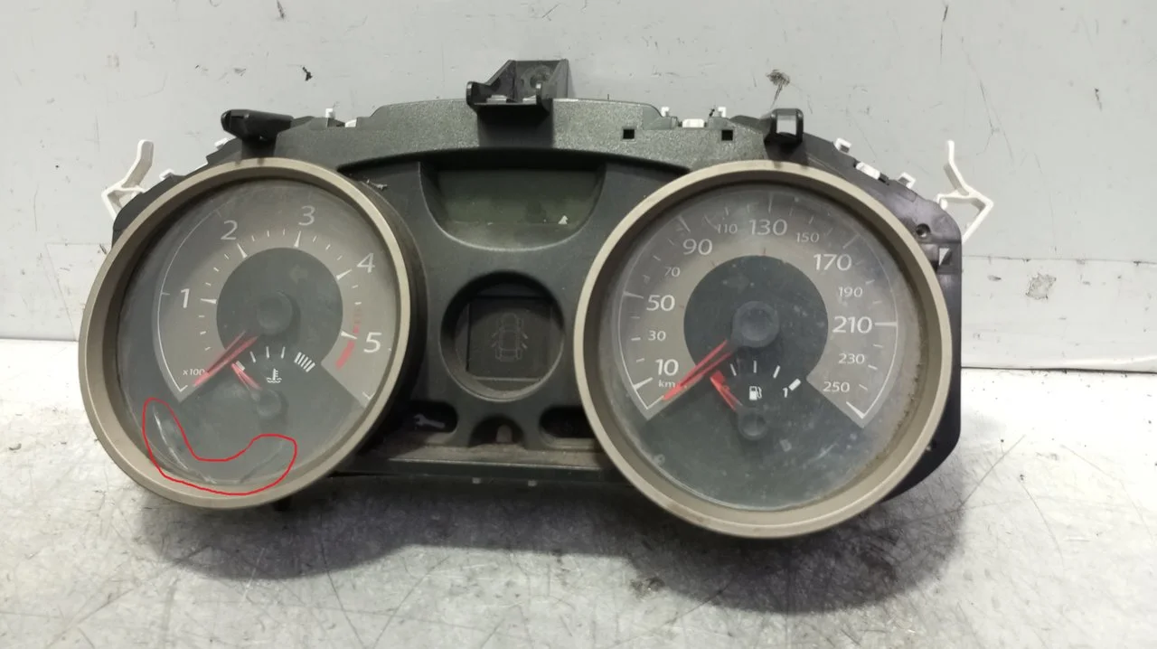 Foto de CUADRO INSTRUMENTOS RENAULT MEGANE II CLASSIC BERLINA 1.5 dCi Diesel (106 CV / 78 KW) referencia 8200408787