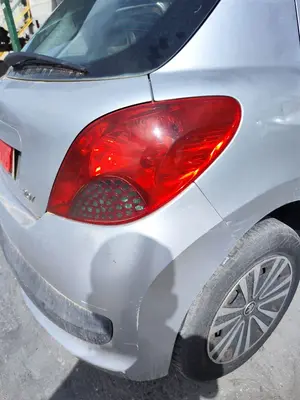 Foto de PILOTO TRASERO DERECHO PEUGEOT 207 1.6 16V HDi (90 CV / 66 KW) referencia 6351Y7 foto 2