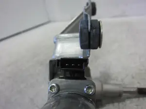 Foto de MOTOR LIMPIA TRASERO FIAT 500X (334) 1.0 CAT (120 CV / 88 KW) referencia M52596002930 foto 4
