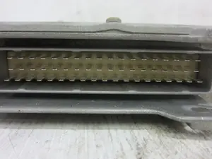 Foto de CENTRALITA MOTOR UCE PEUGEOT 406 BERLINA (S1/S2) 3.0 V6 24V CAT (190 CV / 140 KW) referencia 9625552680 foto 3