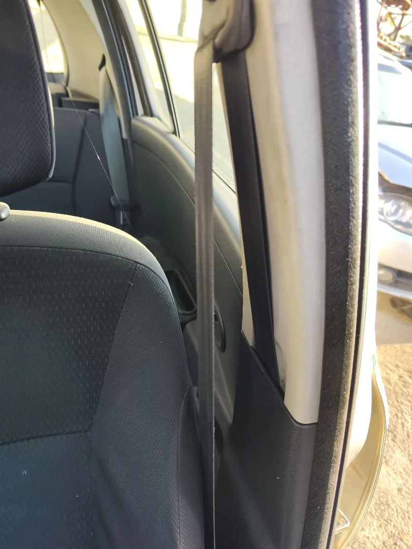 Foto de CINTURON SEGURIDAD TRASERO DERECHO RENAULT CLIO III 1.4 16V (98 CV / 72 KW)