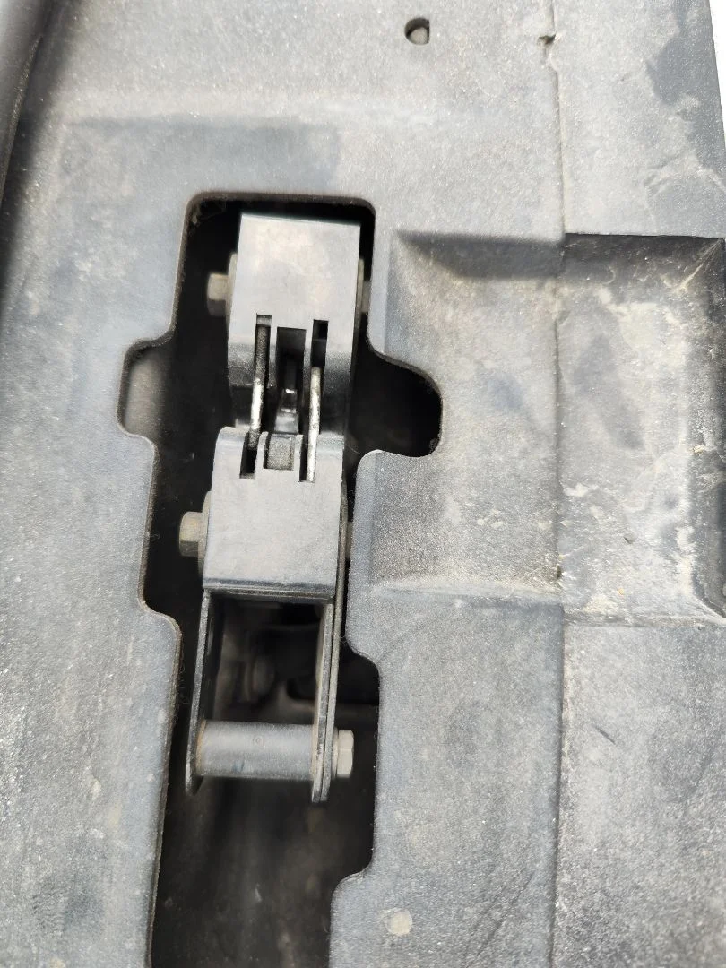 Foto de CERRADURA CAPO VOLKSWAGEN TOUAREG (7LA) 2.5 TDI (174 CV / 128 KW)