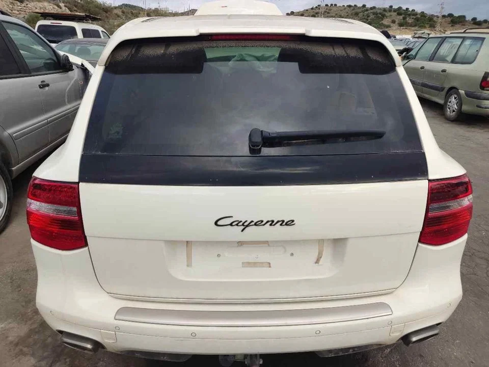 Foto de NO IDENTIFICADO PORSCHE CAYENNE (TIPO 92A) 3.0 V6 TDI CAT (239 CV / 176 KW)