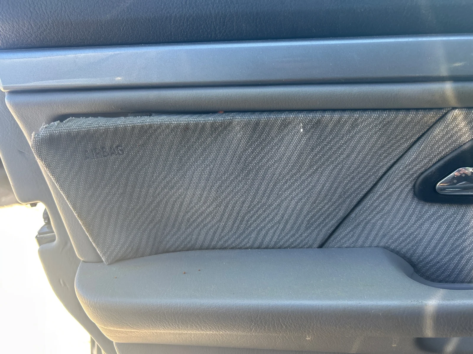 Foto de AIRBAG LATERAL IZQUIERDO BMW SERIE 5 TOURING (E39) 2.0 24V (150 CV / 110 KW)