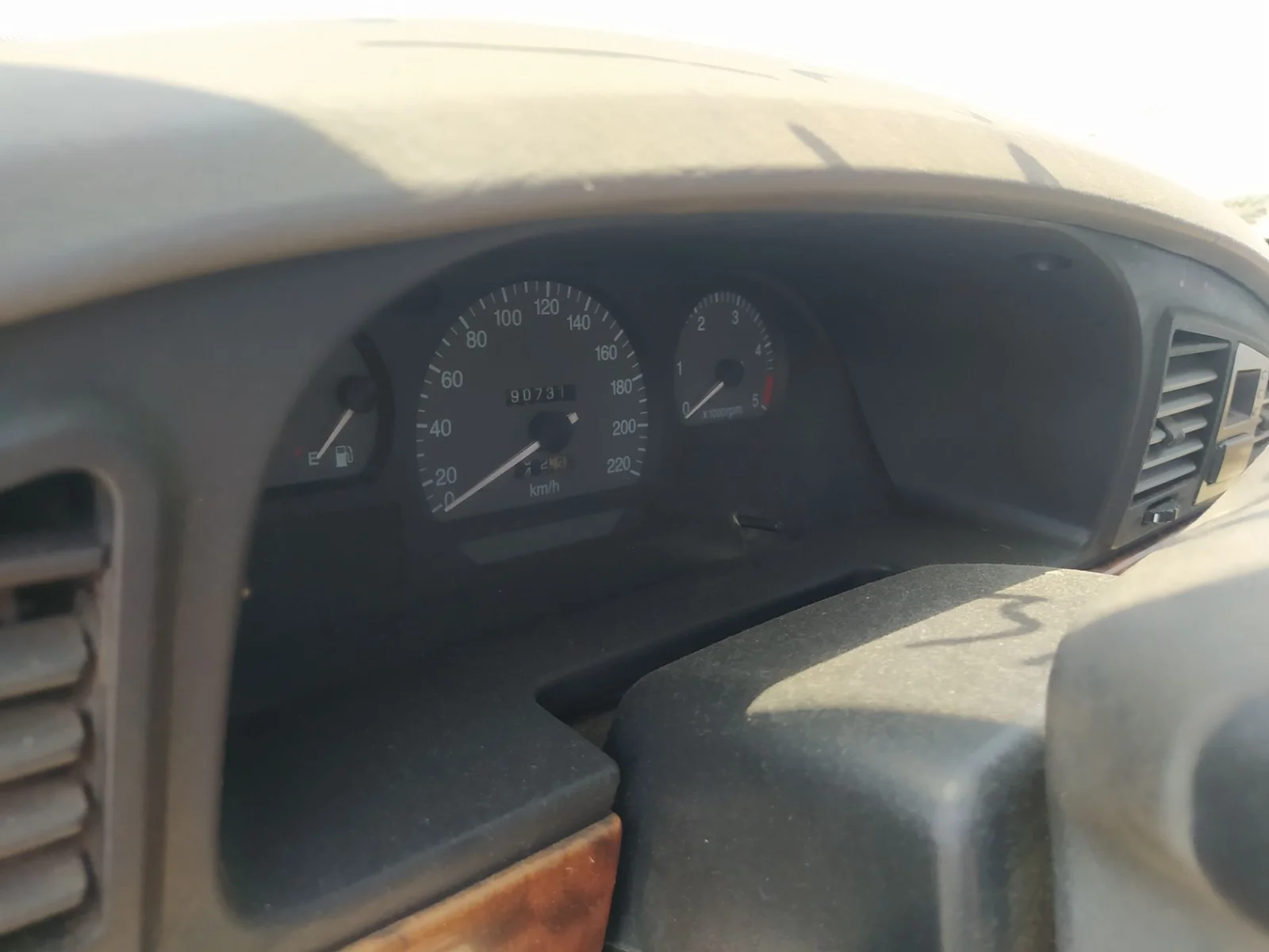 Foto de CUADRO INSTRUMENTOS SSANGYONG MUSSO 2.9 Turbodiesel CAT (120 CV / 88 KW)