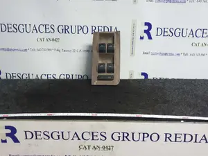 Foto de MANDO ELEVALUNAS DELANTERO IZQUIERDO AUDI A6 BERLINA (4B2) referencia 4B0959851