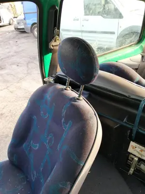 Foto de CINTURON SEGURIDAD DELANTERO DERECHO RENAULT TWINGO I (C06) 1.2  (58 CV / 43 KW)