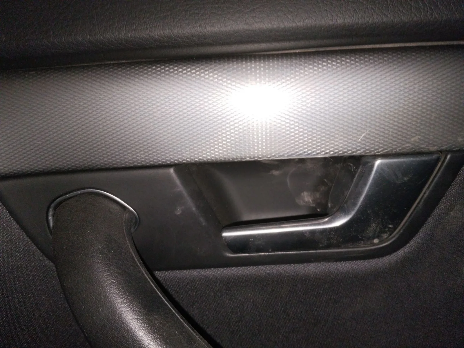 Foto de MANETA INTERIOR DELANTERA DERECHA AUDI A4 BERLINA (8E)