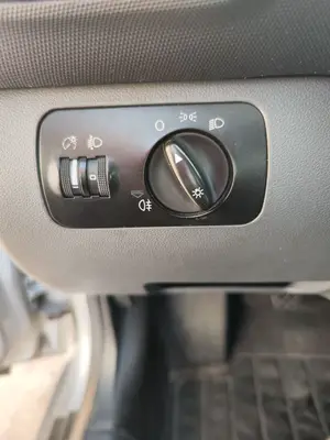 Foto de MANDO LUCES SEAT LEON (1M1) 1.6  (101 CV / 74 KW) referencia 8L0953513G FKZ