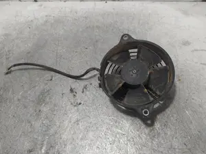 Foto de ELECTROVENTILADOR HONDA FES /SH /SES /DYLAN /PS 125 125 cm3 - 10 kW CAT-U (14 CV / 10 KW) referencia VA41A102 foto 3