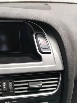 Foto de WARNING AUDI A4 BERLINA (8K2) 2.0 16V TDI (143 CV / 105 KW)