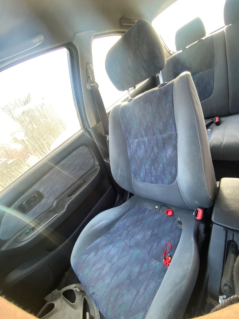 Foto de ASIENTO DELANTERO DERECHO NISSAN ALMERA (N15) 2.0 Diesel (75 CV / 55 KW)