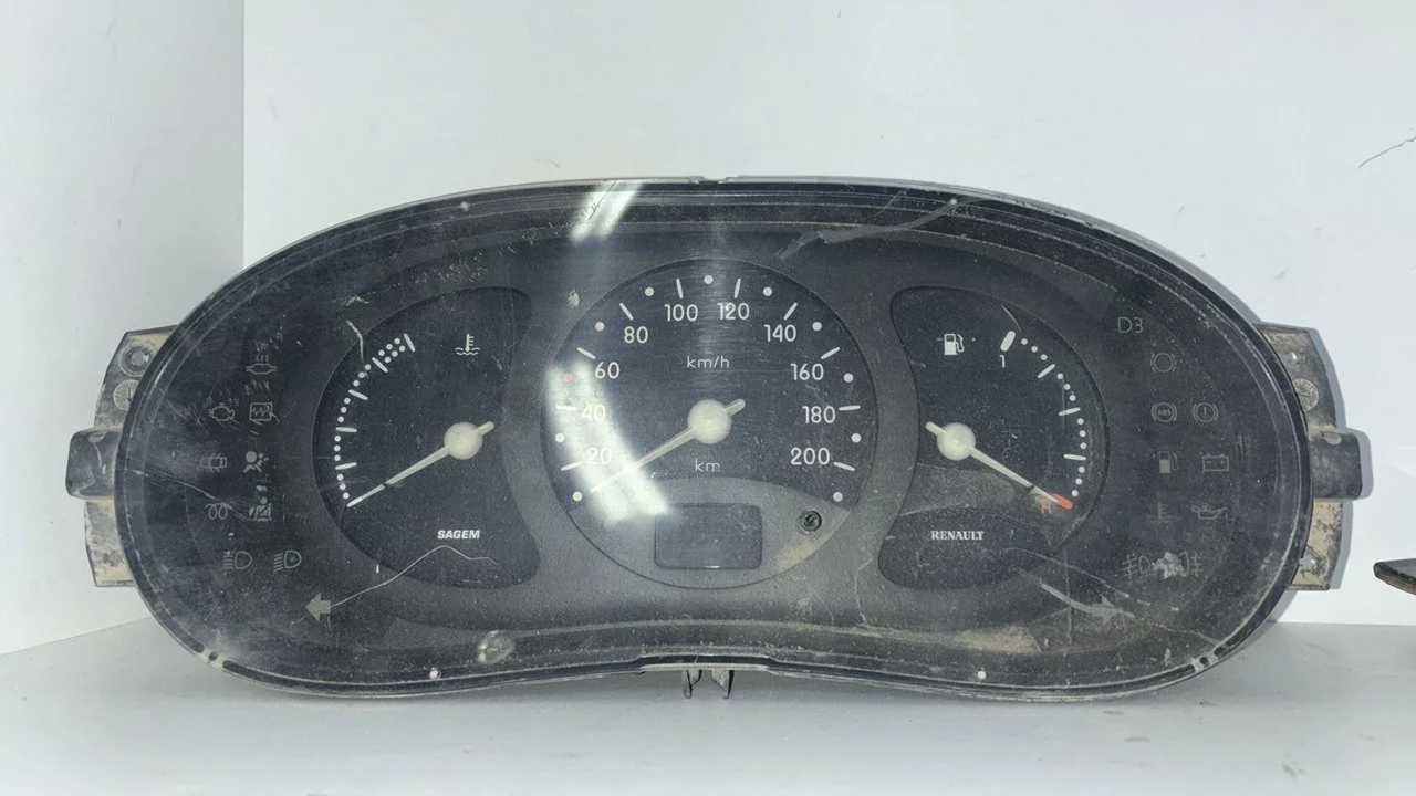 Foto de CUADRO INSTRUMENTOS RENAULT CLIO I FASE I / II (B/C57) referencia 7700410430F