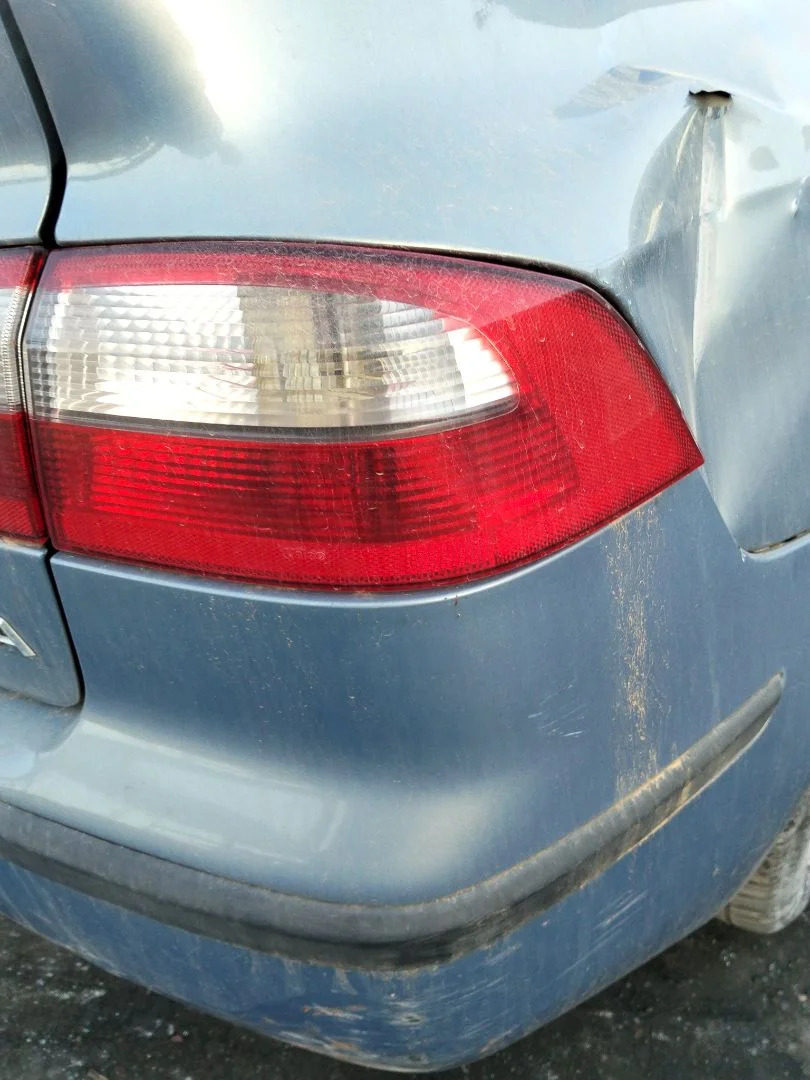 Foto de PILOTO TRASERO DERECHO RENAULT LAGUNA II (BG0) 1.9 dCi Diesel CAT (101 CV / 74 KW) referencia 8200262668
