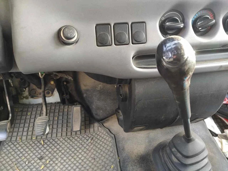 Foto de CAJA CAMBIOS FORD TRANSIT BUS (EY) 2.5 Diesel CAT (69 CV / 51 KW) referencia 98VT7003KA
