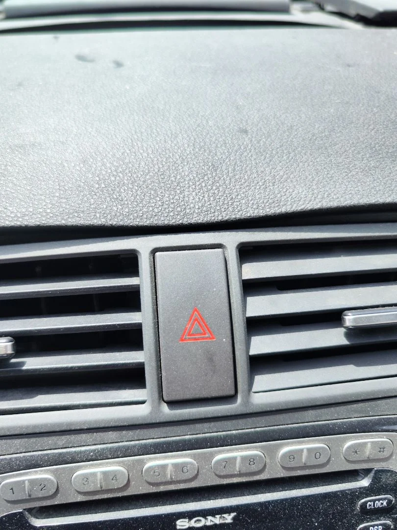Foto de WARNING FORD C-MAX (CB3)(2007) 1.8 TDCi Turbodiesel CAT (116 CV / 85 KW)
